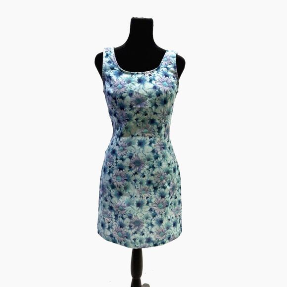 All that Jazz Dresses & Skirts - All that Jazz 90s Blue daisy floral retro poly sheath dress